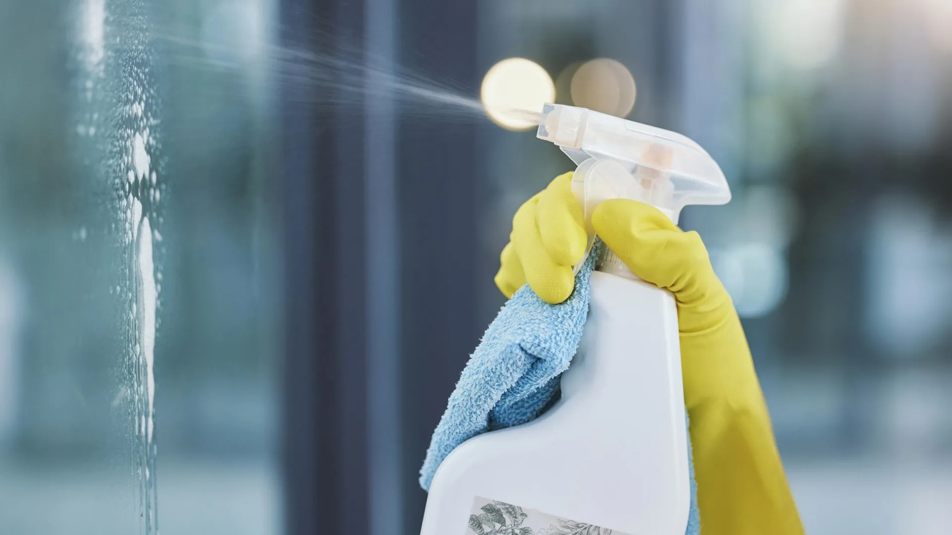 Scented Cleaners Create Hidden Pollution