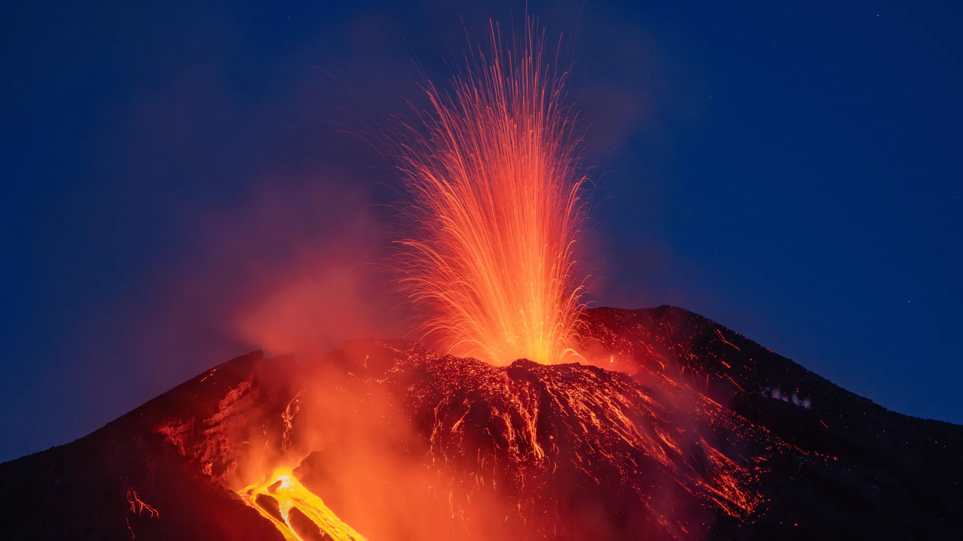 One Mount Etna eruption took weeks. Another happened in hours