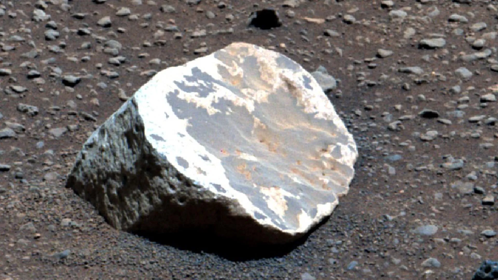 Strange White Rocks Reveal Mars’ Wet Past