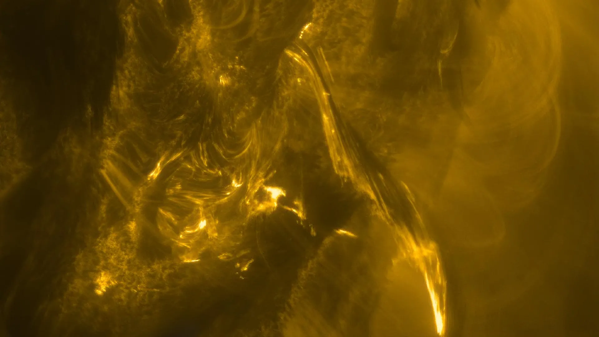 Spacecraft Captures the "Magnetic Avalanche" That Triggers Giant Solar Explosions