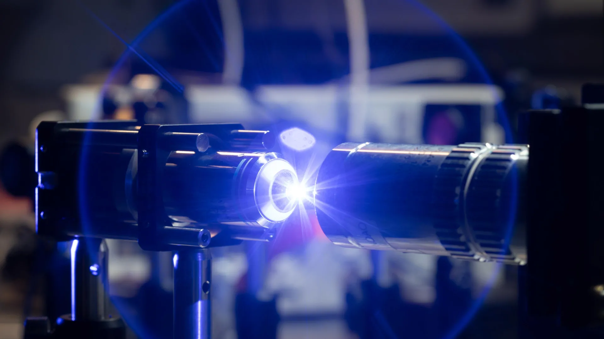 UC San Diego engineers develop optical switching technique